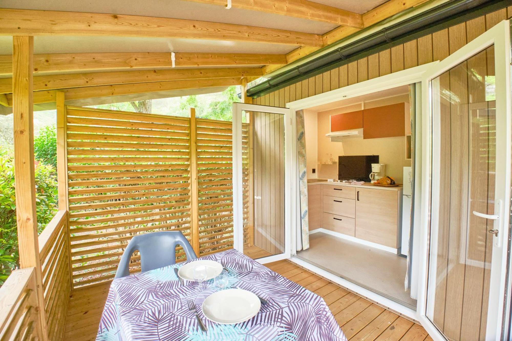 Orgon Camping De La Vallee Heureuse מראה חיצוני תמונה